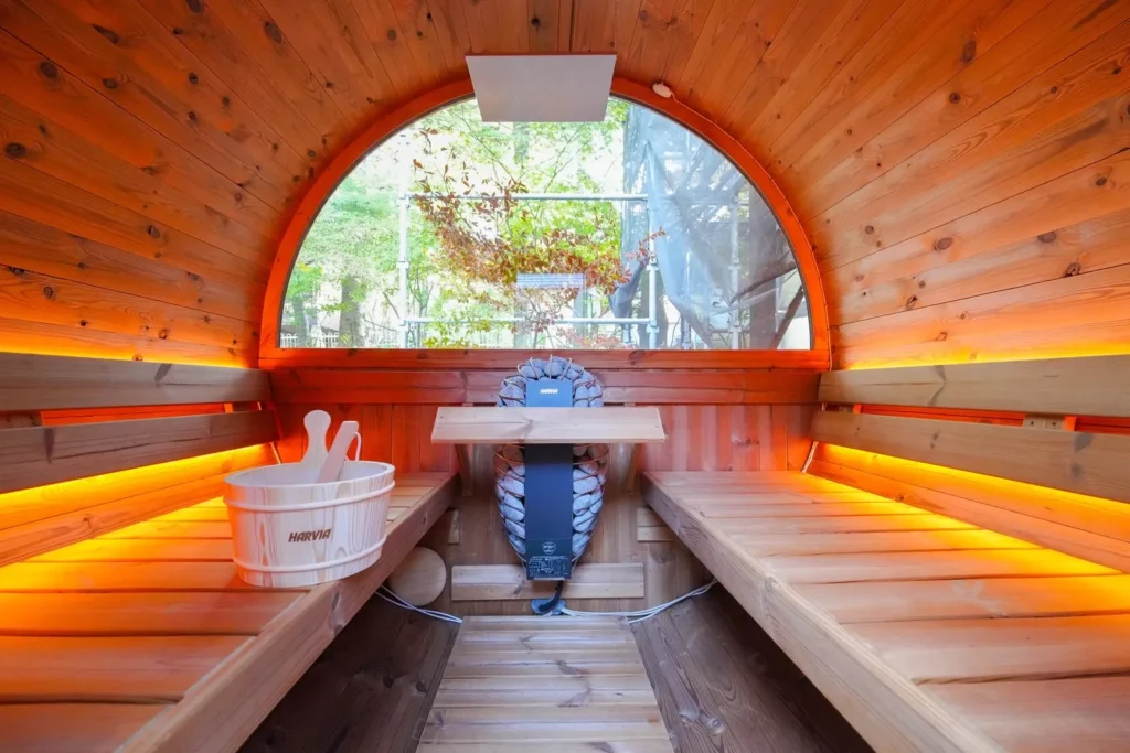 ซาวหน้า ใส่ชุดของโรงแรมเข้าชายหญิง (1) result